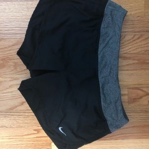 Nike free run shorts with back pocket